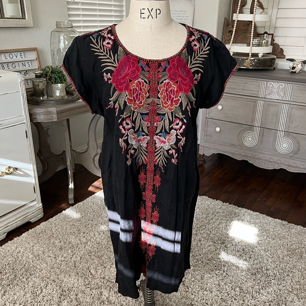 Beautiful Johnny Was embroidered floral dress, size L